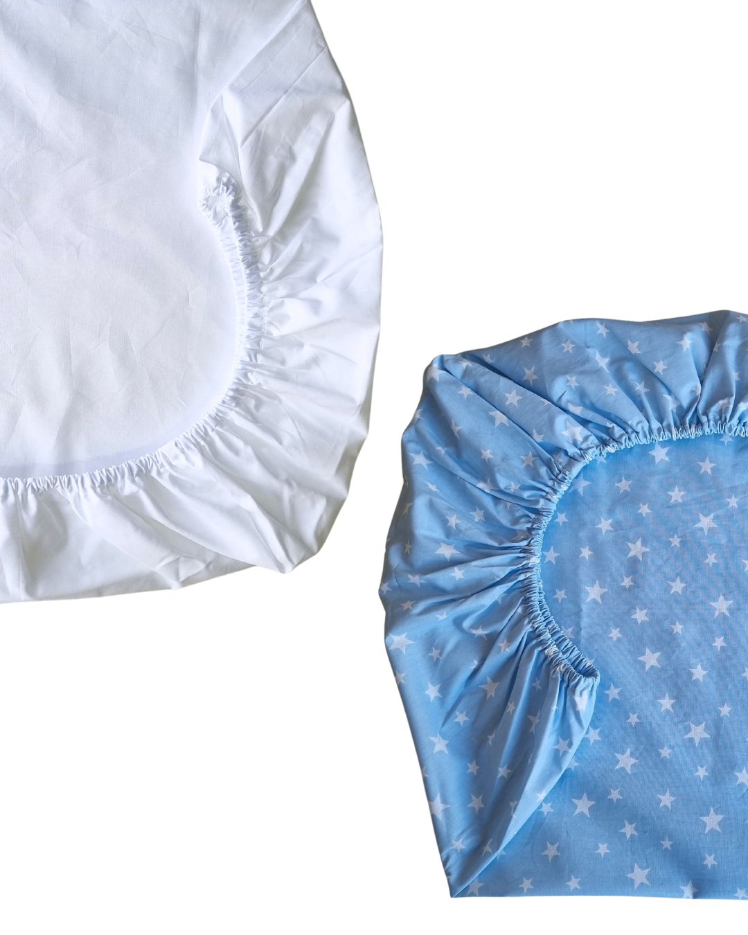 Set de 2 Sábanas Bajeras para colecho Diseño Estrellas Blancas